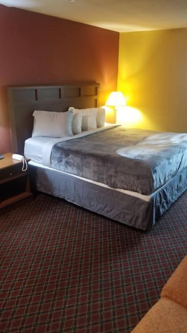 Osu Queen Bed Hotel Room 217 Wi-Fi Stillwater Esterno foto